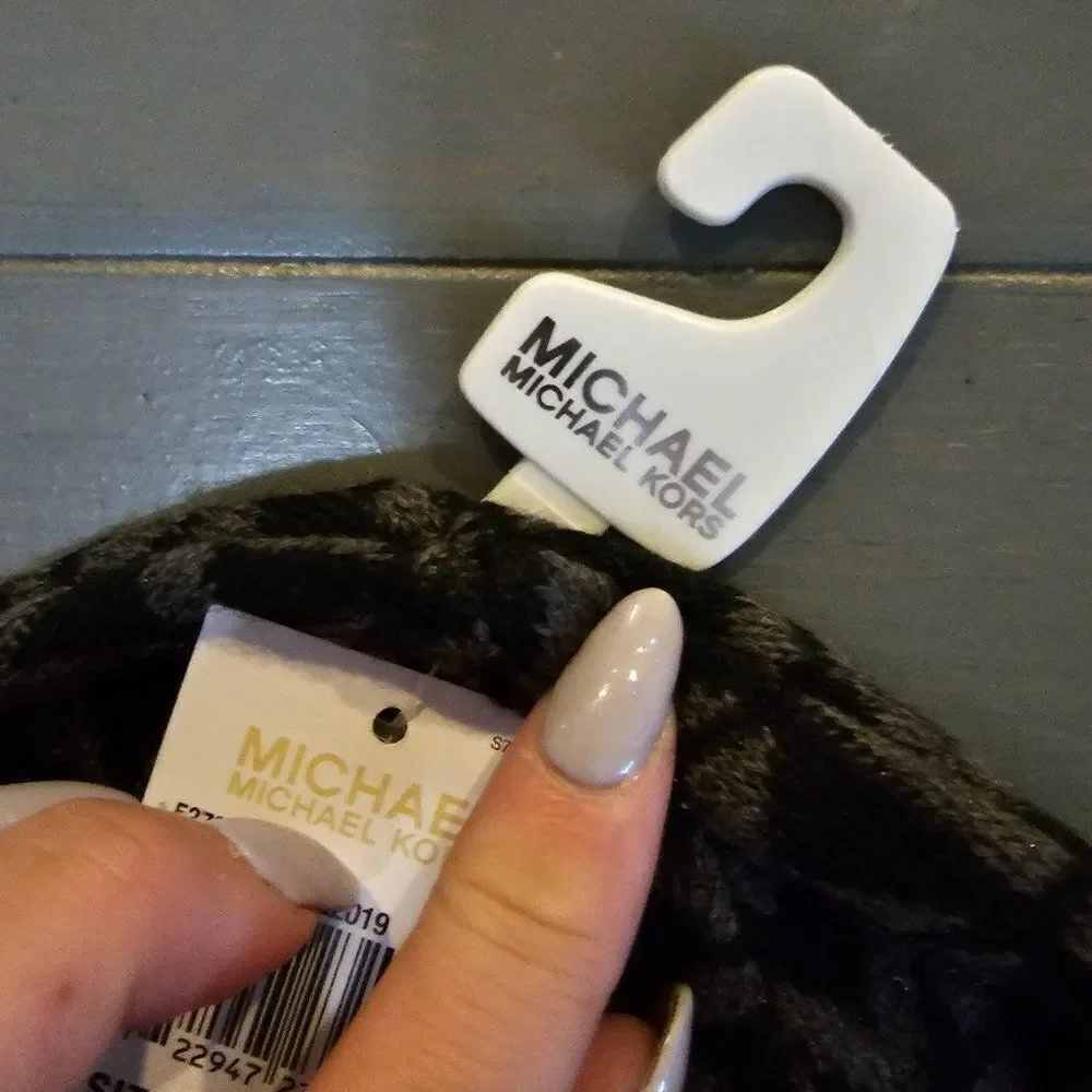 Michael Kors Women's Signature Logo Print Beanie Winter Hat One Size Gray black